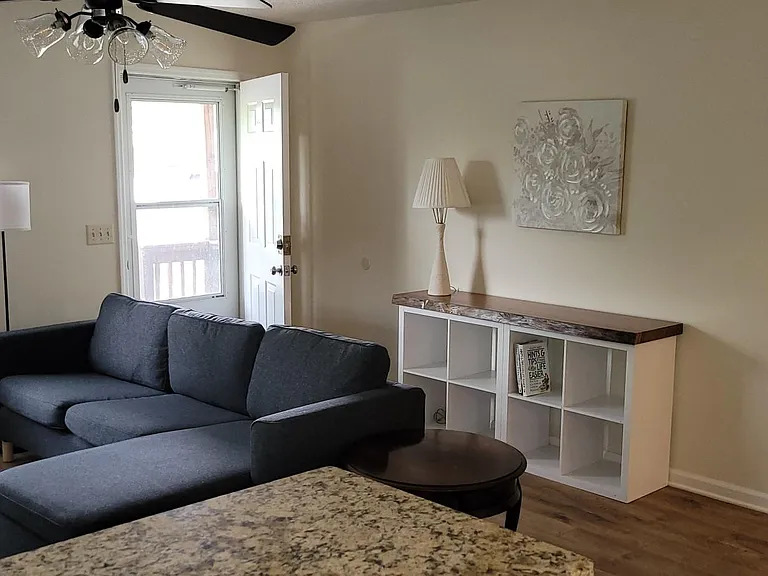 Smith Ln — Photo 3