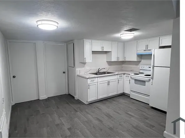 4955 Judson Ave APT 4, Las Vegas, NV 89115