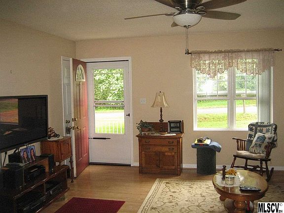 2nd image of 3228 Smokey Ln