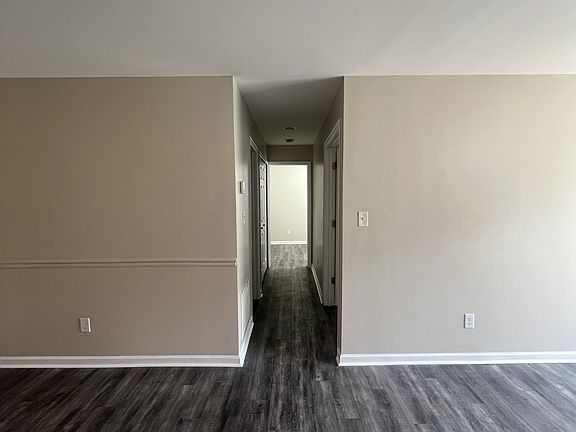 3rd image of 8020 Tremaine Ct #B-1