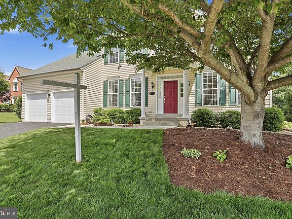 3rd image of 903 Brookridge Dr