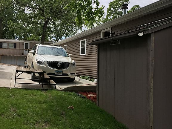 3rd image of 1761 260th Ave Lot 40