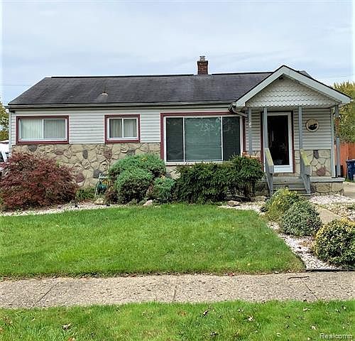 1st image of 31713 Hazelwood St