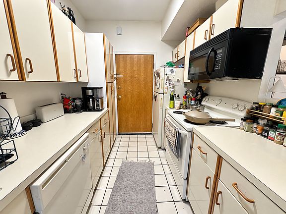 4th image of 72 Euston Rd APT 104