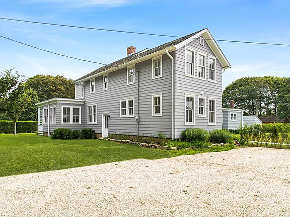 4th image of 1035 Sagaponack Main St