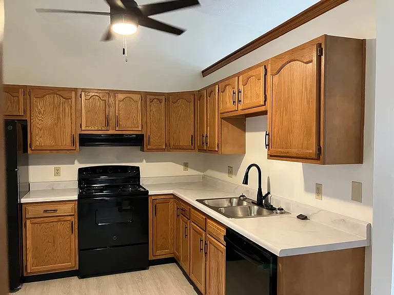 1565 Wayne St #D — Photo 4