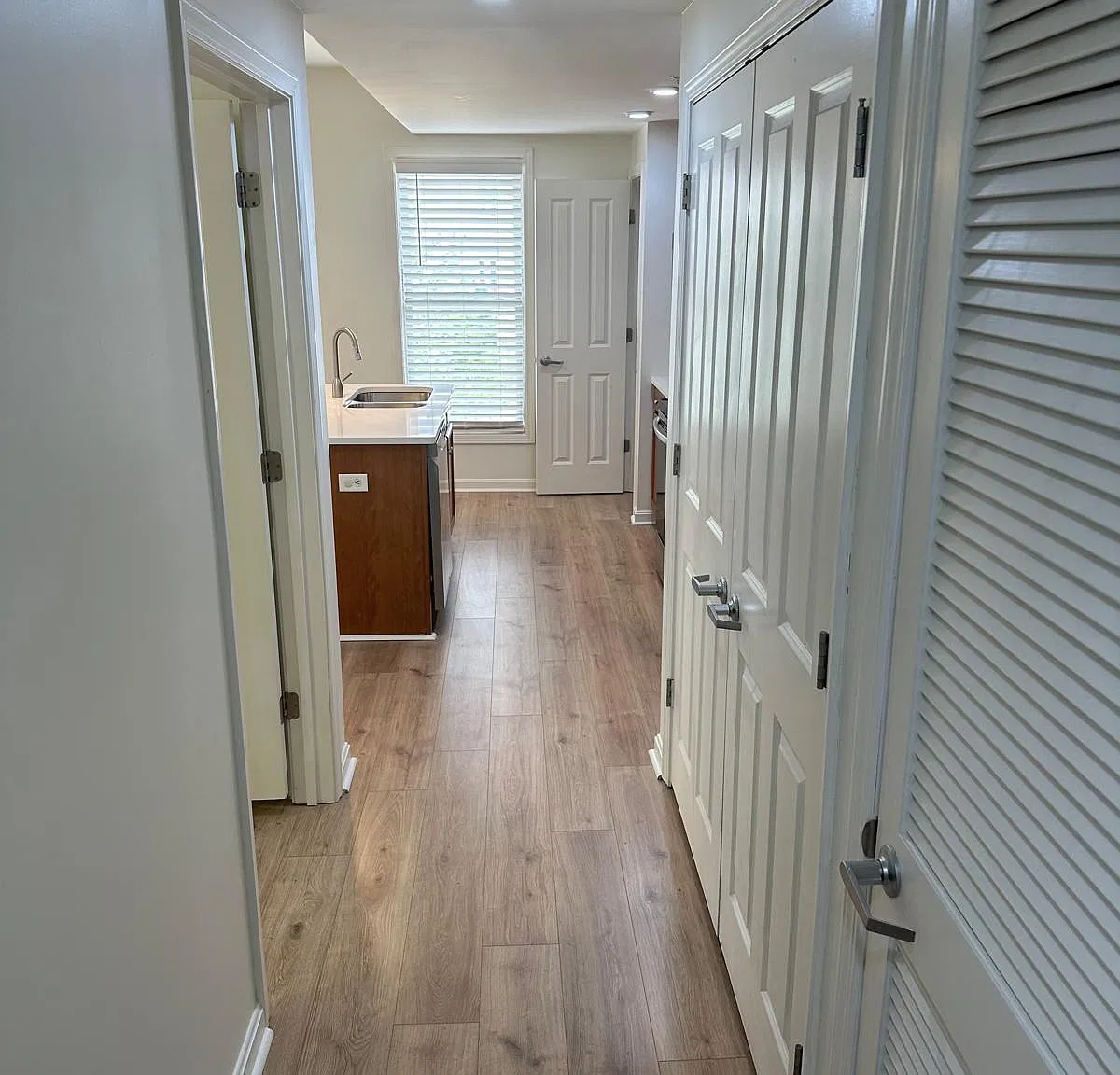 10639 Meeting St — Photo 1