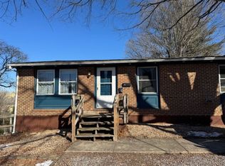 223 Hanna Ln, Lexington, VA 24450