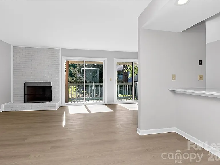 11029 Harrowfield Rd — Photo 9