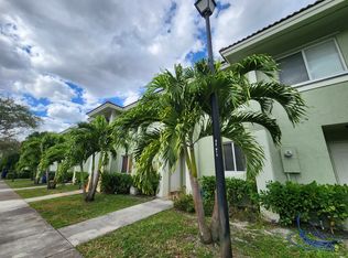 119 Hidden Court Rd #10-C, Hollywood, FL 33023