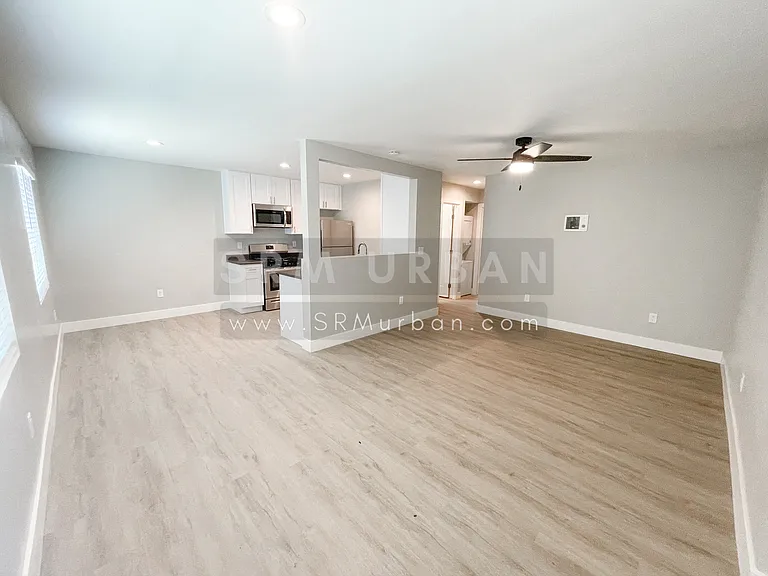 4572 34th St #4 — Photo 1