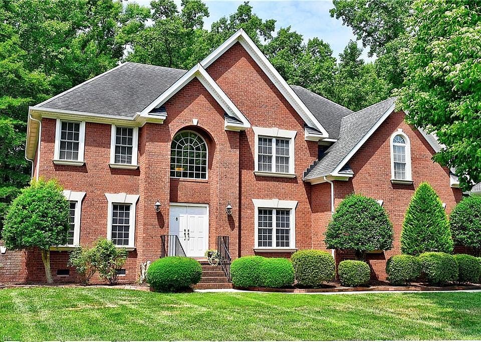 1st image of 803 Thorngate Ct