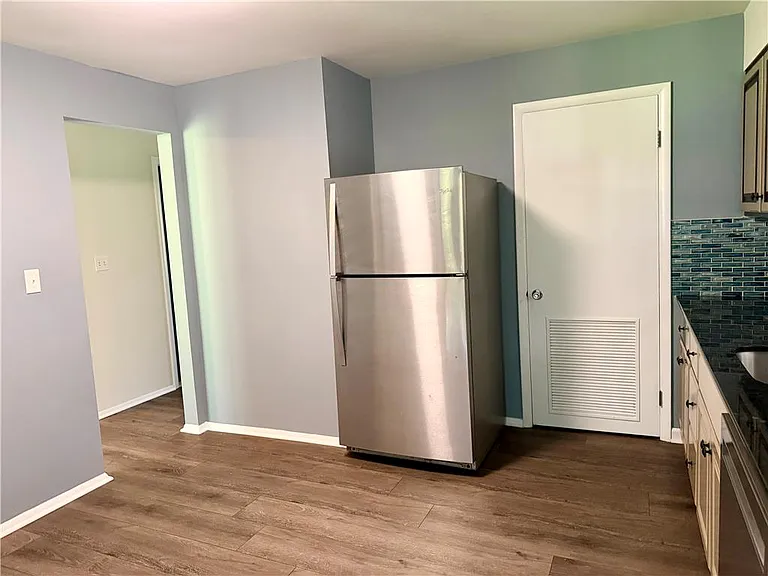 2402 Woodstock Dr #A — Photo 11