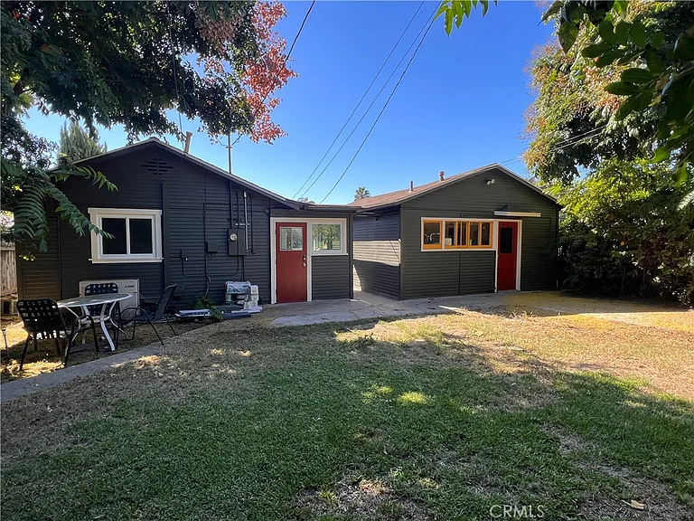 3527 E Del Mar Blvd — Photo 2