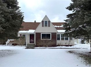 7 McHenry Valley Ext, Almond, NY 14804