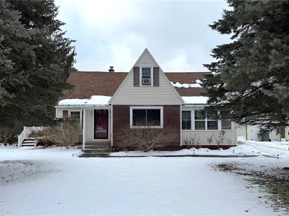 7 McHenry Valley Ext, Almond, NY 14804