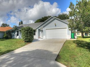 715 Surrey Ter, Sebastian, FL 32958