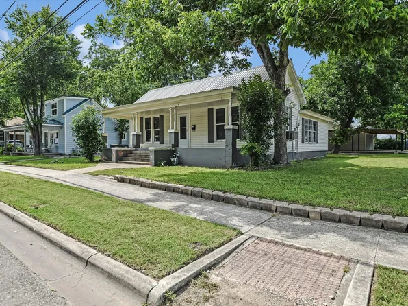 312 W 10th St, Georgetown, TX 78626