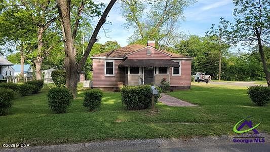 2nd image of 124 Meadowdale Dr