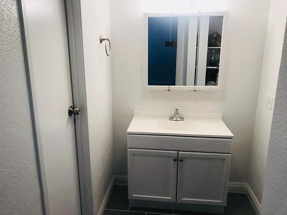 5th image of 1300 N 22nd St APT 1