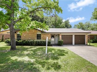 6028 Lindy Ln, Watauga, TX 76148
