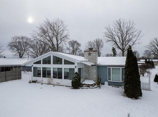 296 Island Dr, Beaverton, MI 48612