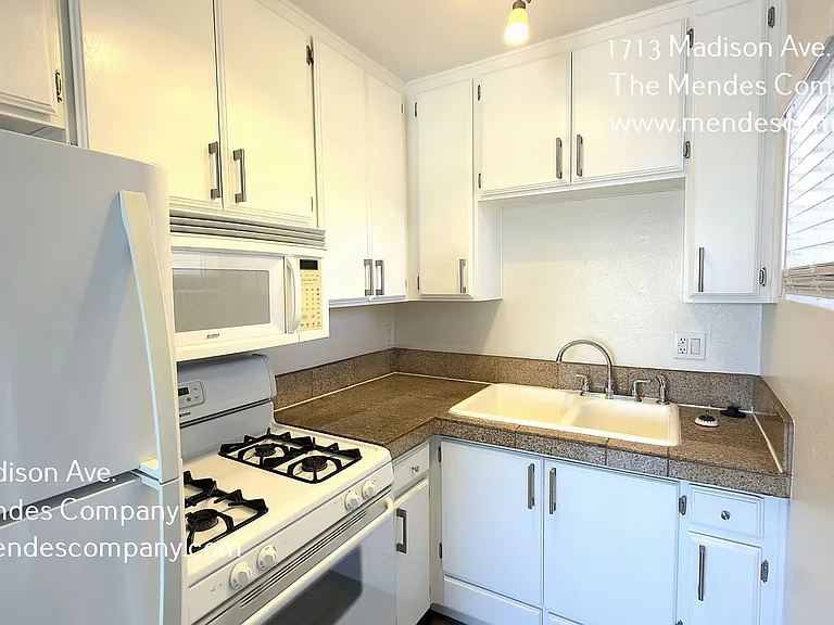 1713 Madison Ave — Photo 6