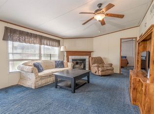 638 Coyote Trl, Rhome, TX 76078