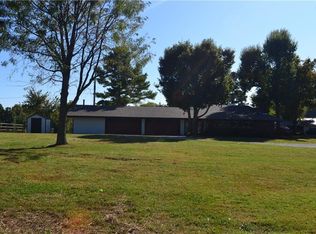 1435 N Starr Dr, Fayetteville, AR 72701