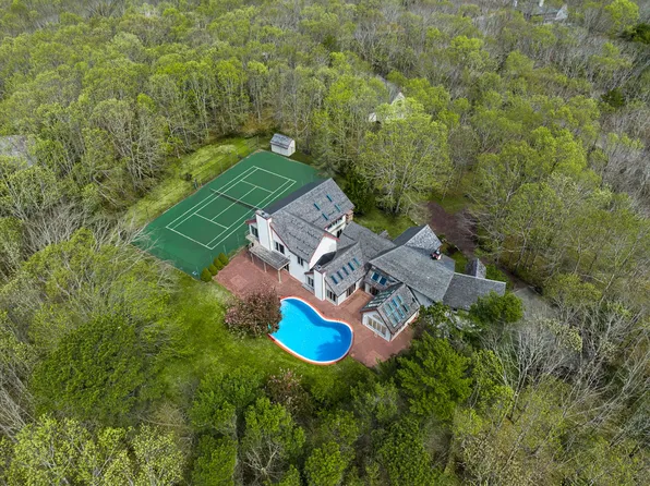 560 Little Noyac Path, Water Mill, NY 11976
