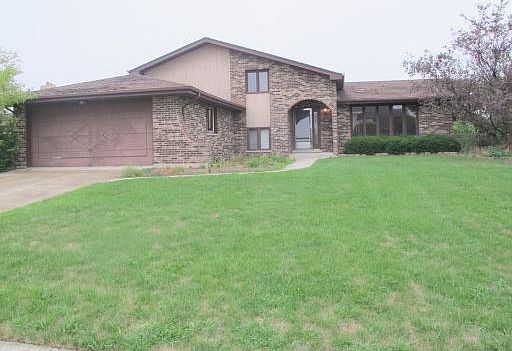 1st image of 10140 S Westport Dr
