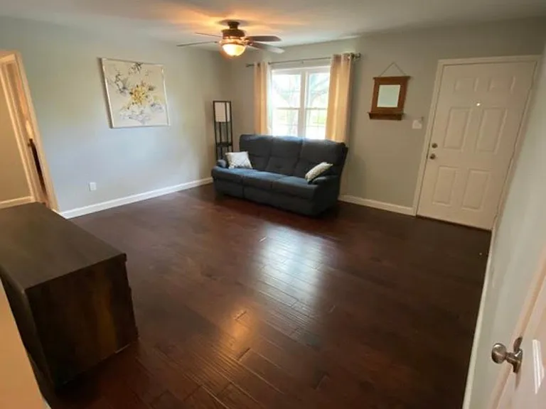 8848 Eager Rd — Photo 15