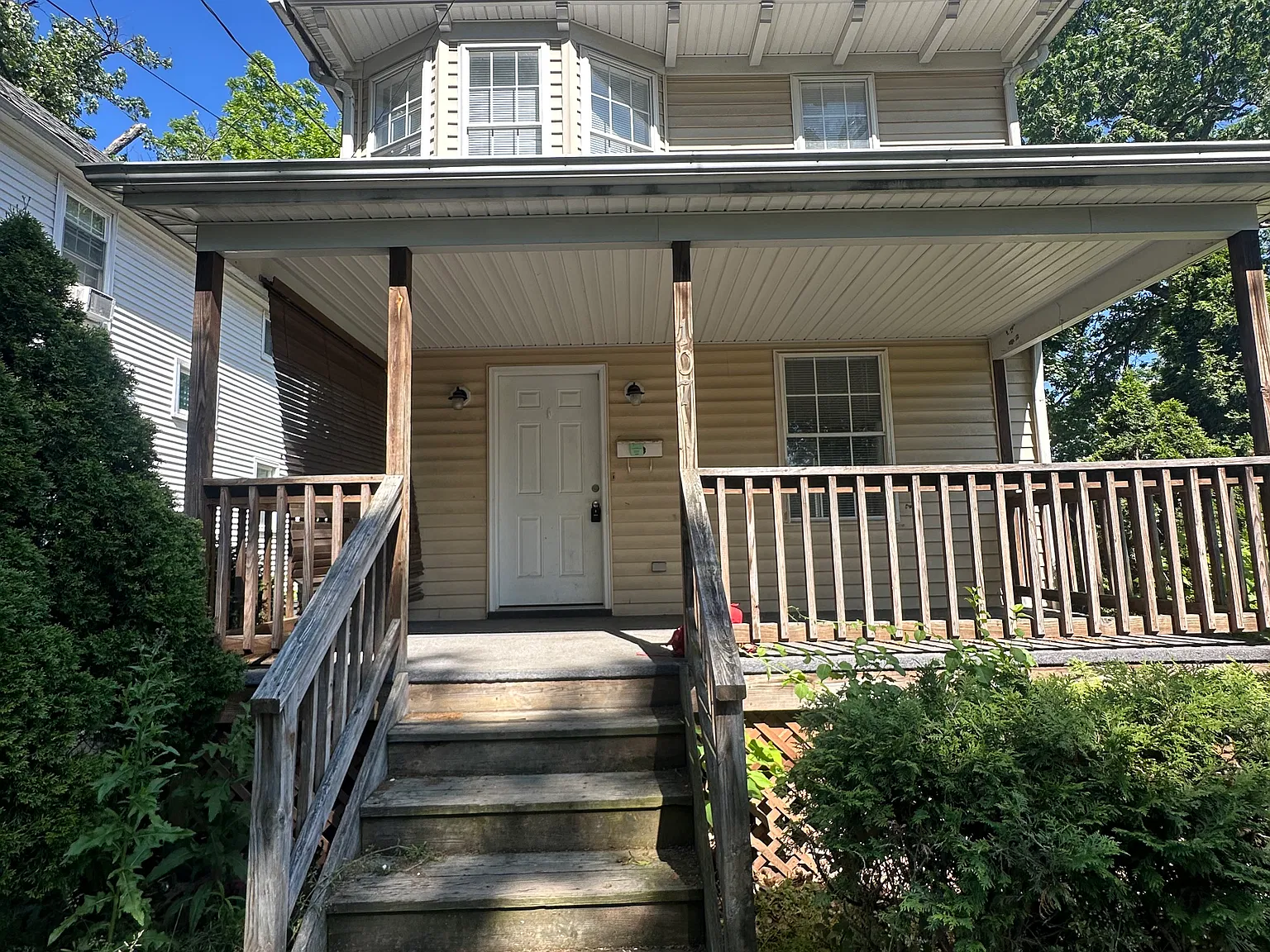 3 bed, 1314 sqft, $1,400 — Photo 1