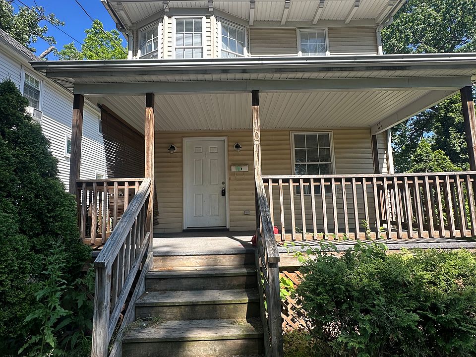 1st image of 107 N Valley St