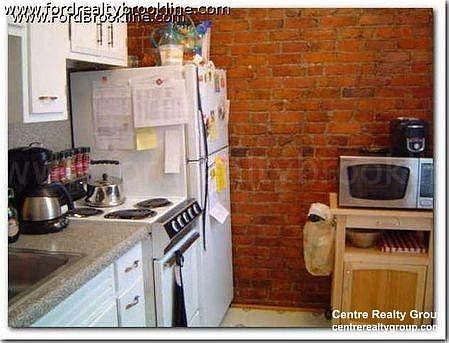 2nd image of 51 Cameron St