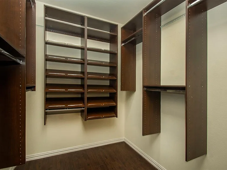 3605 Maddock Dr — Photo 10
