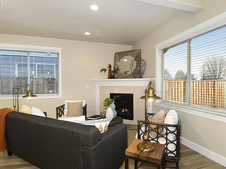 8005 NE Sabo St — Photo 9