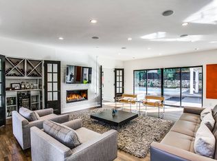708 E Olmos Dr, Olmos Park, TX 78212