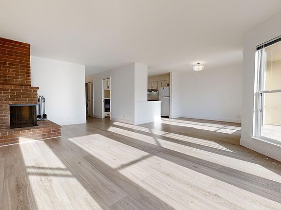 3rd image of 662 23rd Ave