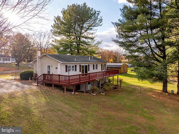 5th image of 460 Massanutten Dr