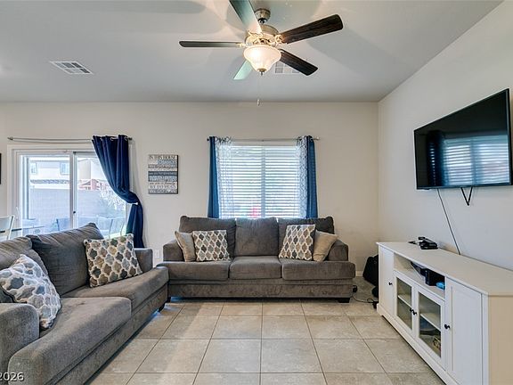 3rd image of 7239 Glimmer Point St