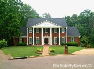 8378 Creek Bridge Dr, Germantown, TN 38138
