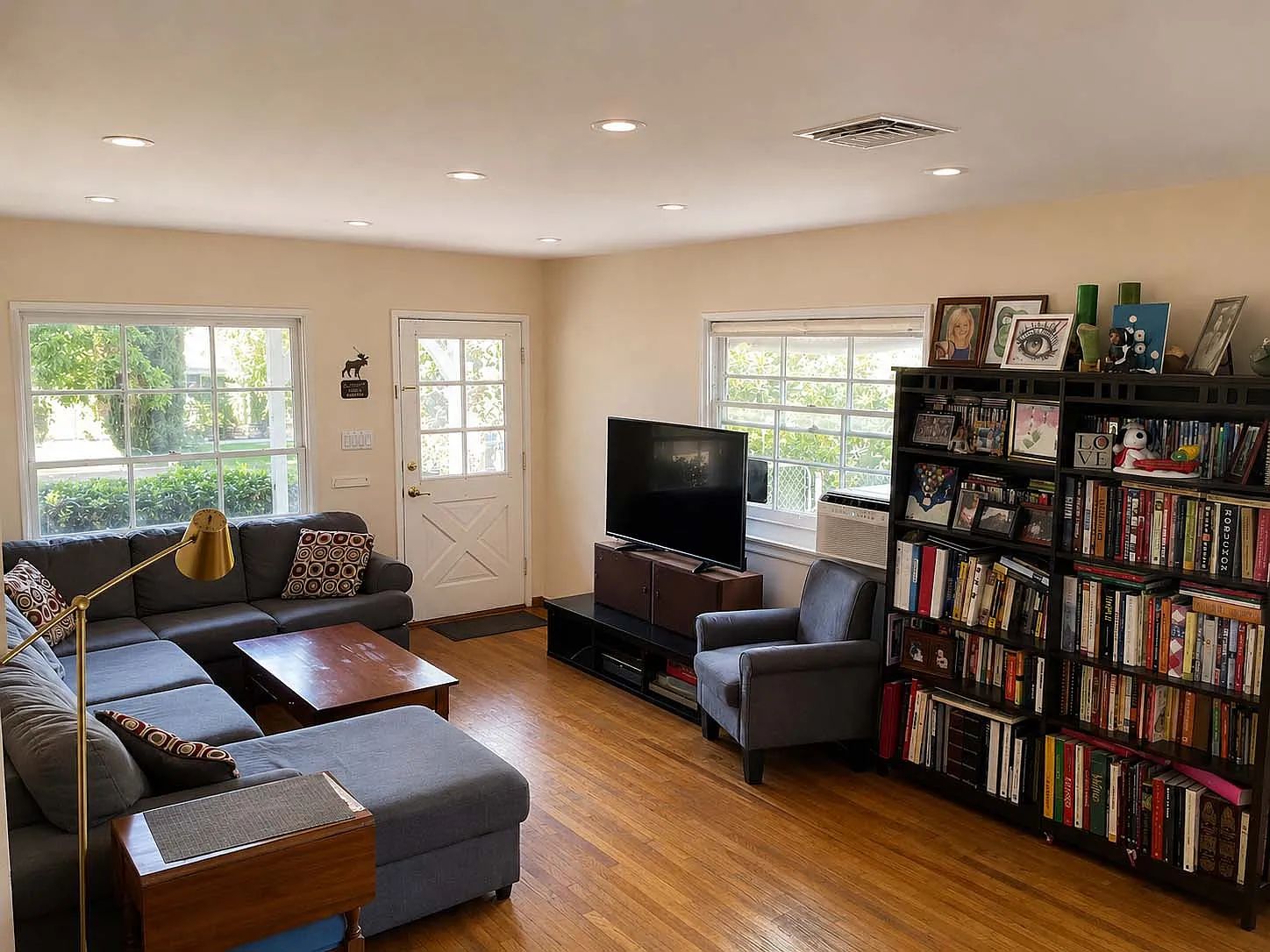 4 bed, 1505 sqft, $3,995 — Photo 2