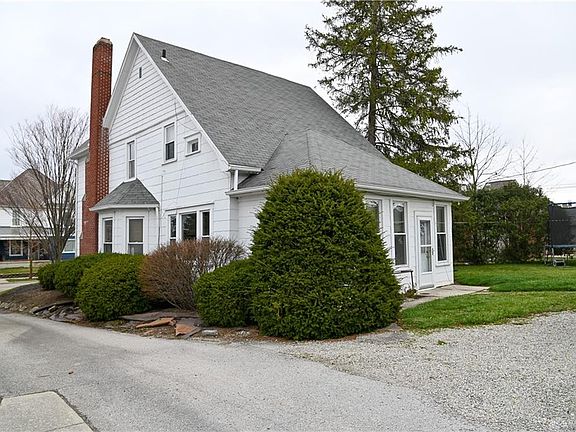 5th image of 234 E Main St
