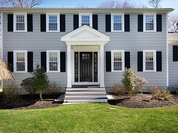 2nd image of 18 Longmeadow Rd