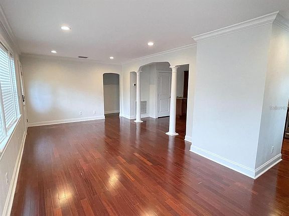 4th image of 3824 W Corona St