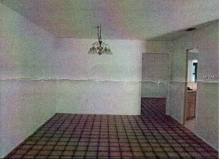 5th image of 216 Earl St