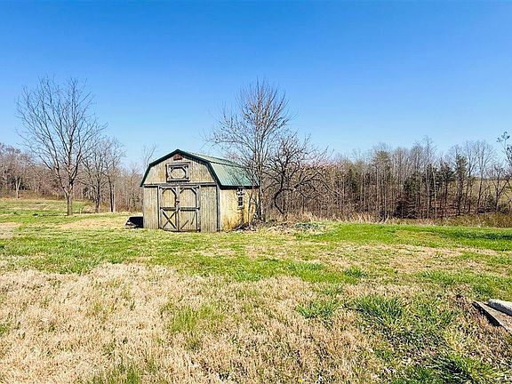 5th image of 2358 Fry Ridge Rd