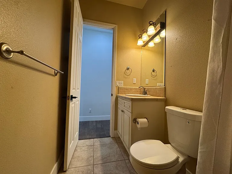 4133 N Morro Bay — Photo 21