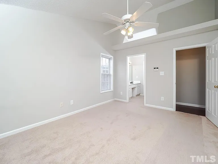 5117 Parkerwood Dr — Photo 16